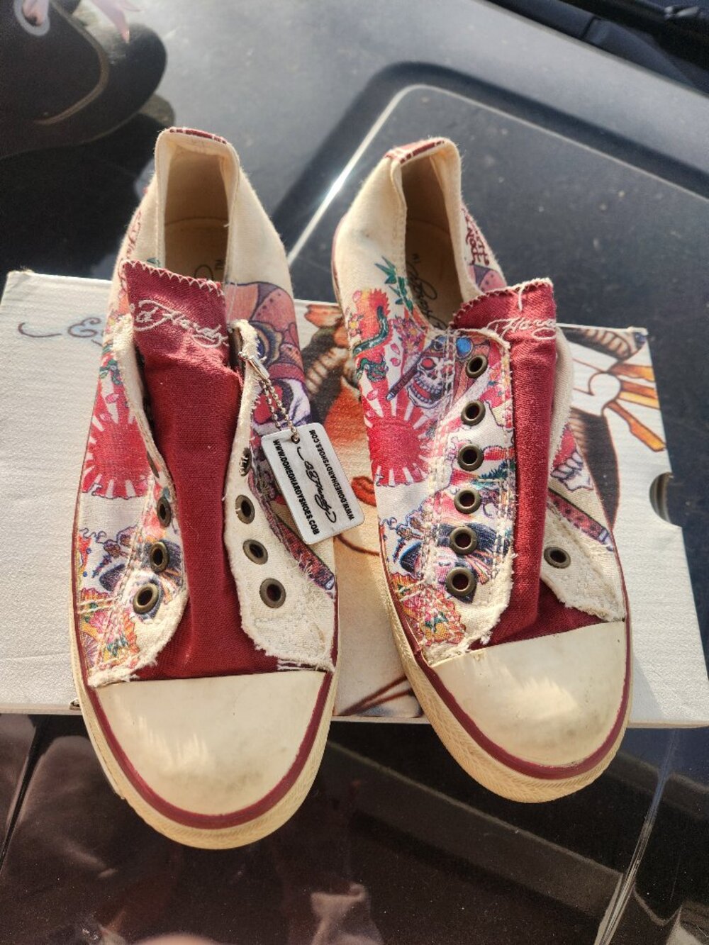 Original Box: Vintage Like New Ed Hardy Converse Sneakers Size 7
